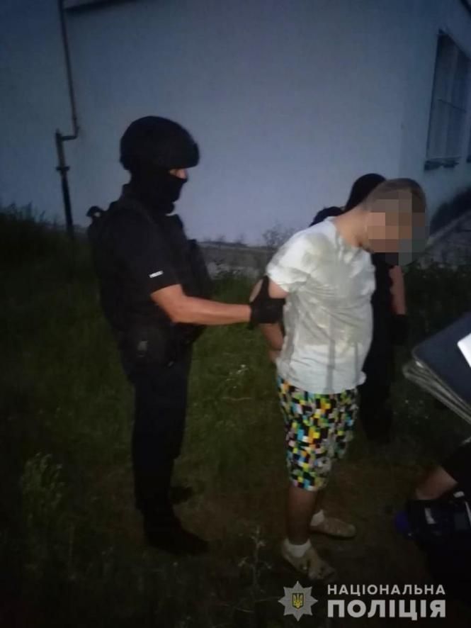 У Новограді-Волинському затримали наркодилера, коли він збував метадон, фото №1 на сайті 20minut.ua