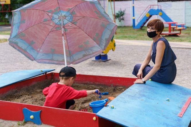 Новини Вінниці - фото з Із забороною збирати гроші на дезінфектори. Усі садочки міста запрацюють до 25 серпня Із забороною збирати гроші на дезінфектори. Усі садочки міста запрацюють до 25 серпня, фото №1 на сайті 20minut.ua