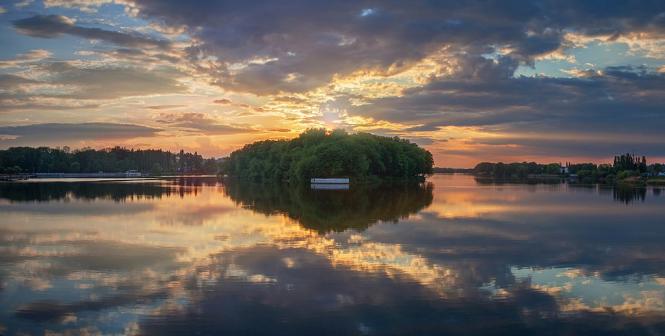 Захід на островом Кохання.jpg