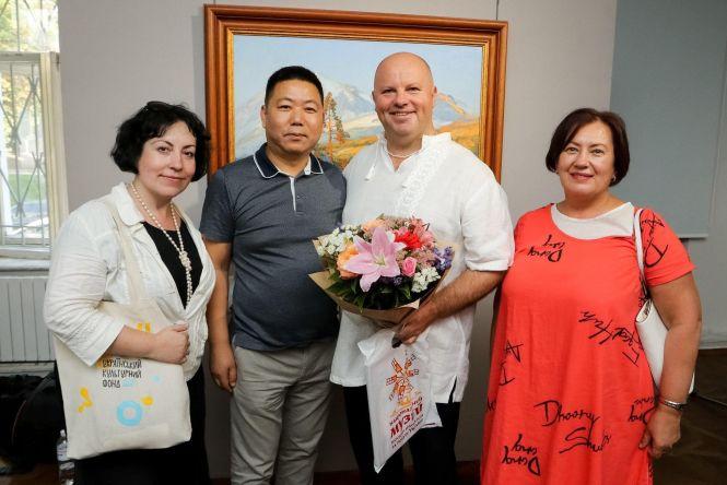 Новини Вінниці - фото з Мистецтво без кордонів: у Вінниці стартує міжнародний проект «Кращий художник» Мистецтво без кордонів: у Вінниці стартує міжнародний проект «Кращий художник», фото №2 на сайті 20minut.ua