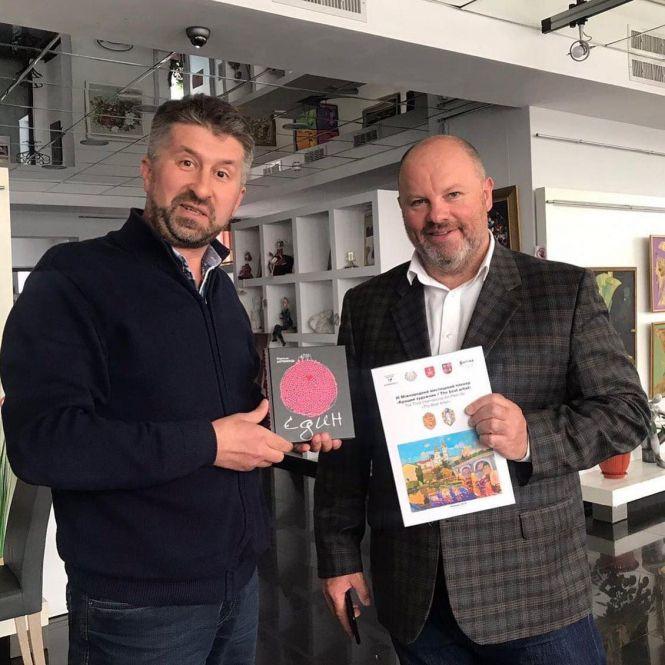 Новини Вінниці - фото з Мистецтво без кордонів: у Вінниці стартує міжнародний проект «Кращий художник» Мистецтво без кордонів: у Вінниці стартує міжнародний проект «Кращий художник», фото №4 на сайті 20minut.ua