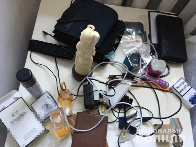 Побили, зв'язали та обікрали.  Двох хмельничан затримали за грабіж, фото №2 на сайті vsim.ua