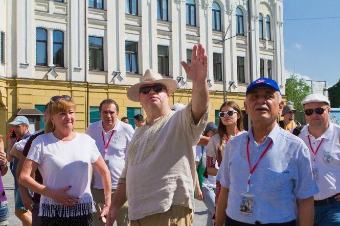 Новини Вінниці - фото з Мистецтво без кордонів: у Вінниці стартує міжнародний проект «Кращий художник» Мистецтво без кордонів: у Вінниці стартує міжнародний проект «Кращий художник», фото №1 на сайті 20minut.ua