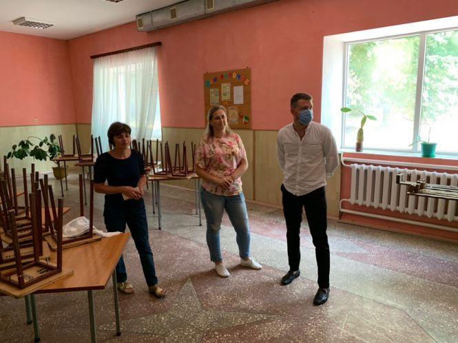 Новини Вінниці - фото з Колись тут жив граф, а зараз бездоглядні діти (Пресслужба Сергія Пліхти ГО «Щира турбота») Колись тут жив граф, а зараз бездоглядні діти (Пресслужба Сергія Пліхти ГО «Щира турбота»), фото №1 на сайті 20minut.ua