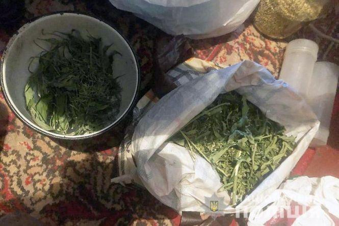 Новини Хмельницького - фото з У Хмельницькому копи за допомогою квадрокоптера знайшли міні-плантацію коноплі У Хмельницькому копи за допомогою квадрокоптера знайшли міні-плантацію коноплі, фото №1 на сайті vsim.ua