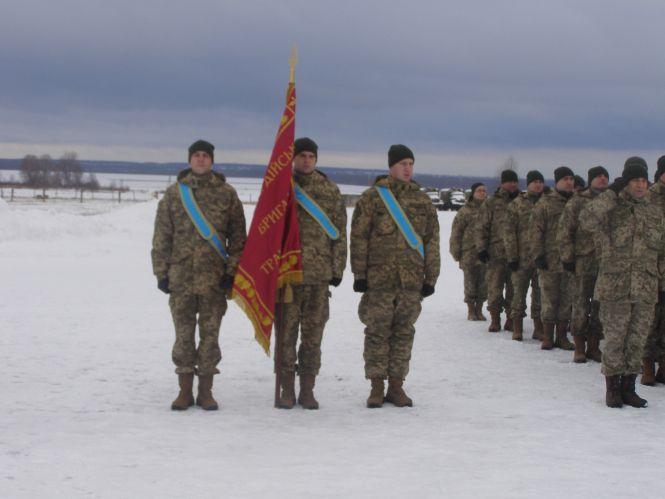 Новини Вінниці - фото з Бригаді авіаторів —80! Як з-під носа бойовиків врятували п’ятьох членів екіпажу з літака Майбороди Бригаді авіаторів —80! Як з-під носа бойовиків врятували п’ятьох членів екіпажу з літака Майбороди, фото №6 на сайті 20minut.ua