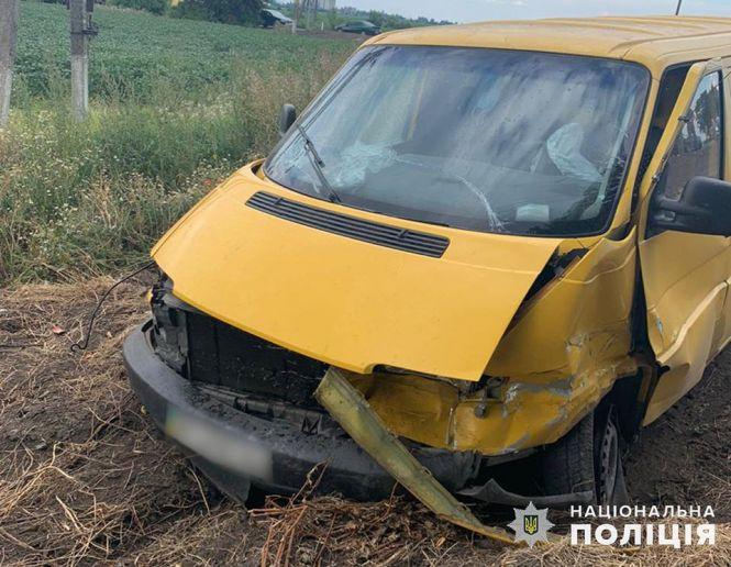 Новини Хмельницького - фото з Потрощені авто та троє постраждалих: поблизу Волочиська сталася серйозна ДТП Потрощені авто та троє постраждалих: поблизу Волочиська сталася серйозна ДТП, фото №1 на сайті vsim.ua