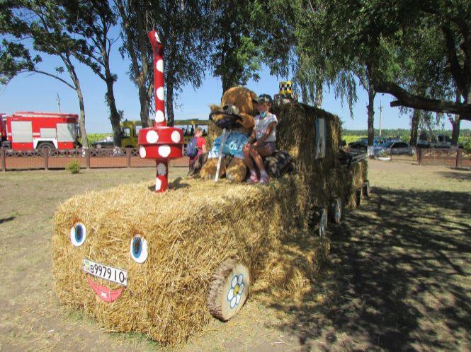 Новини Козятина - фото з «Народу вічний оберіг» та районне свято «Обжинки» в музеї Хліба. Як святкували? «Народу вічний оберіг» та районне свято «Обжинки» в музеї Хліба. Як святкували?, фото №30 на сайті 20minut.ua