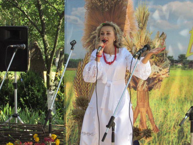 Новини Козятина - фото з «Народу вічний оберіг» та районне свято «Обжинки» в музеї Хліба. Як святкували? «Народу вічний оберіг» та районне свято «Обжинки» в музеї Хліба. Як святкували?, фото №5 на сайті 20minut.ua