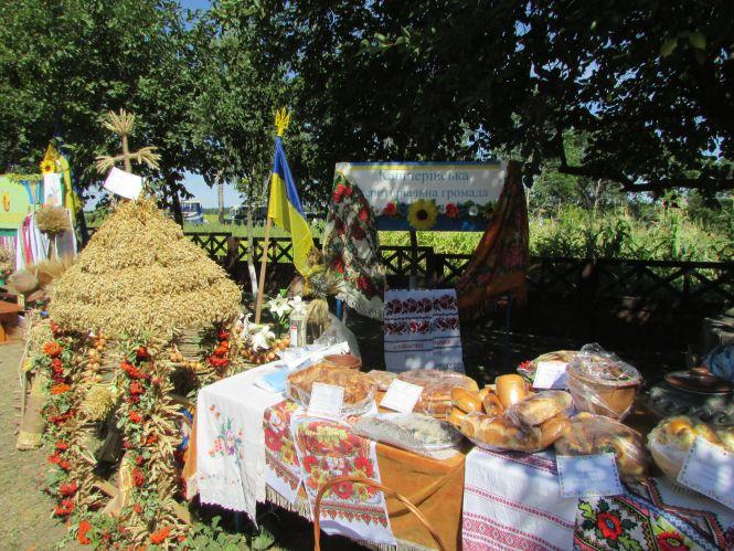 Новини Козятина - фото з «Народу вічний оберіг» та районне свято «Обжинки» в музеї Хліба. Як святкували? «Народу вічний оберіг» та районне свято «Обжинки» в музеї Хліба. Як святкували?, фото №22 на сайті 20minut.ua