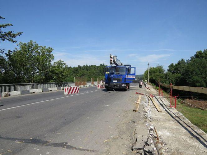Новини Хмельницького - фото з На об'їзній дорозі біля Хмельницького ремонтують штучні споруди На об'їзній дорозі біля Хмельницького ремонтують штучні споруди, фото №3 на сайті vsim.ua