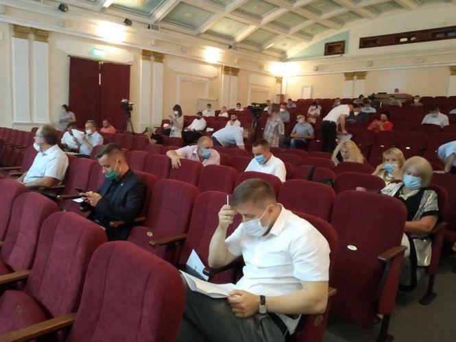 Новини Тернополя - фото з Звітуватимуть про виконання бюджету, розглядатимуть сотні питань: розпочалась сесія міськради (ОНЛАЙН ТРАНСЛЯЦІЯ) Звітуватимуть про виконання бюджету, розглядатимуть сотні питань: розпочалась сесія міськради (ОНЛАЙН ТРАНСЛЯЦІЯ), фото №2 на сайті 20minut.ua