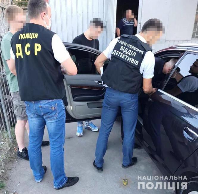 Новини Вінниці - фото з Хабар та злочинна схема: затримали працівників Укртрансбезпеки з двох областей Хабар та злочинна схема: затримали працівників Укртрансбезпеки з двох областей, фото №4 на сайті 20minut.ua