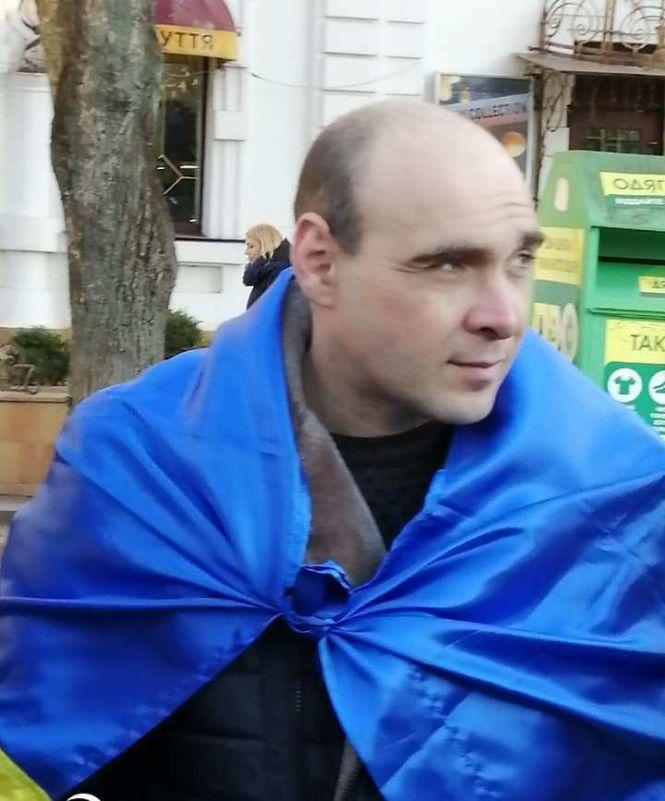 «Прапори Тетяни додають хлопцям сили». Сотні знамен пошила і передала на Схід вчителька з Вінниці, фото №7 на сайті 20minut.ua