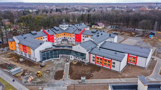 Новини Вінниці - фото з На будівництві нової школи у Вінниці зекономили 14 мільйонів гривень. Куди їх витратять? На будівництві нової школи у Вінниці зекономили 14 мільйонів гривень. Куди їх витратять?, фото №1 на сайті 20minut.ua