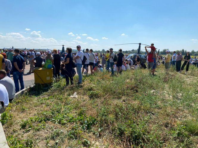 Новини Житомира - фото з Скандал на космічному фестивалі «KOROLEV AVIA FEST» у Житомирі: антисанітарія та шахрайство Скандал на космічному фестивалі «KOROLEV AVIA FEST» у Житомирі: антисанітарія та шахрайство, фото №6 на сайті 20minut.ua