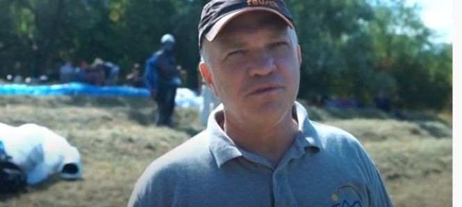 Новини Вінниці - фото з «Кубок Дністра» — у Соколова з Дніпра. А росіянин на параплані сів на дах заводу «Кубок Дністра» — у Соколова з Дніпра. А росіянин на параплані сів на дах заводу, фото №3 на сайті 20minut.ua