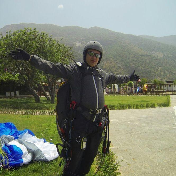 Новини Вінниці - фото з «Кубок Дністра» — у Соколова з Дніпра. А росіянин на параплані сів на дах заводу «Кубок Дністра» — у Соколова з Дніпра. А росіянин на параплані сів на дах заводу, фото №8 на сайті 20minut.ua