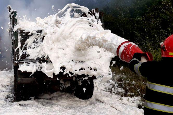 На Хмельниччині гасили пожежу вантажівки, фото №1 на сайті vsim.ua