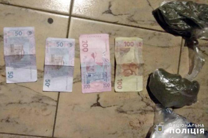 Новини Хмельницького - фото з На Хмельниччині затримали пару наркоділків (ФОТО) На Хмельниччині затримали пару наркоділків (ФОТО), фото №2 на сайті vsim.ua