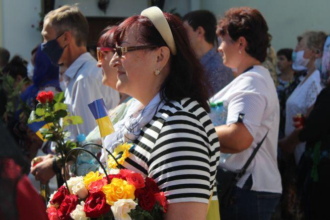 Новини Вінниці - фото з «Я просила його не йти на війну», — вінницькі матері на Ході Пам’яті про загиблих героїв «Я просила його не йти на війну», — вінницькі матері на Ході Пам’яті про загиблих героїв, фото №5 на сайті 20minut.ua