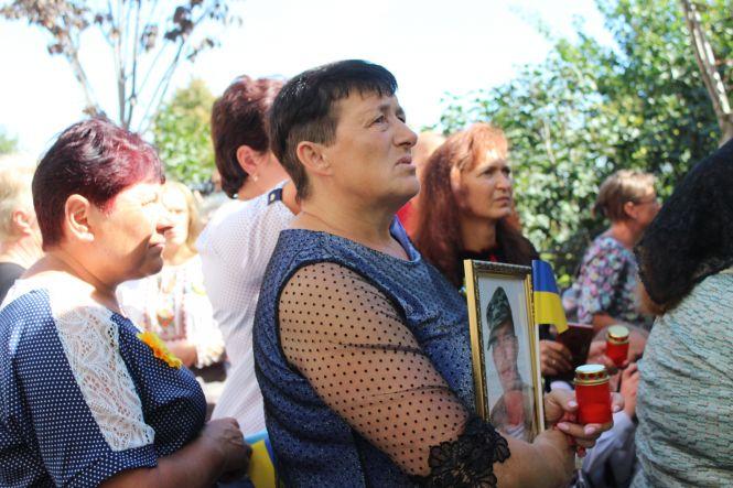 Новини Вінниці - фото з «Я просила його не йти на війну», — вінницькі матері на Ході Пам’яті про загиблих героїв «Я просила його не йти на війну», — вінницькі матері на Ході Пам’яті про загиблих героїв, фото №7 на сайті 20minut.ua