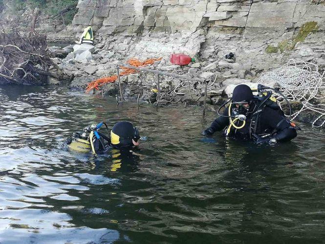 Новини Хмельницького - фото з У річці на Хмельниччині шукають тіло зниклого чоловіка У річці на Хмельниччині шукають тіло зниклого чоловіка, фото №1 на сайті vsim.ua