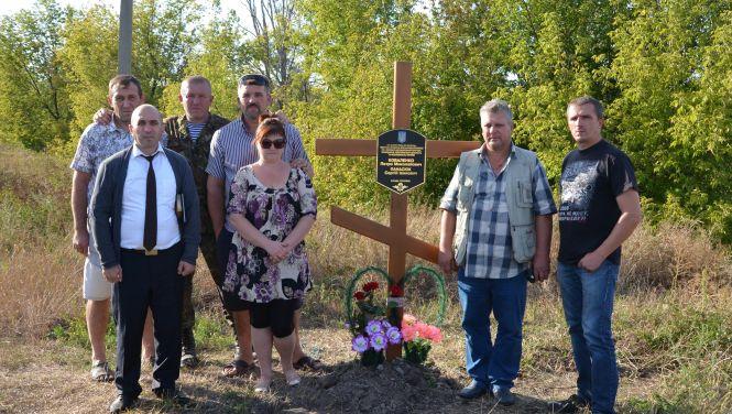Новини Вінниці - фото з З-за спин жінок і дітей стріляли в десантника Коваленка. Згадаймо першого загиблого вінничанина З-за спин жінок і дітей стріляли в десантника Коваленка. Згадаймо першого загиблого вінничанина, фото №9 на сайті 20minut.ua