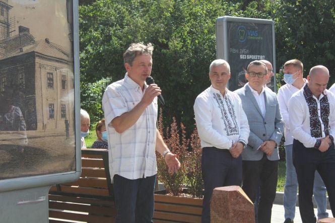 Новини Тернополя - фото з «Корона» у міськраді. Хто контактний та як тепер, після гучних святкувань, діяти значній частині Тернополя «Корона» у міськраді. Хто контактний та як тепер, після гучних святкувань, діяти значній частині Тернополя, фото №2 на сайті 20minut.ua