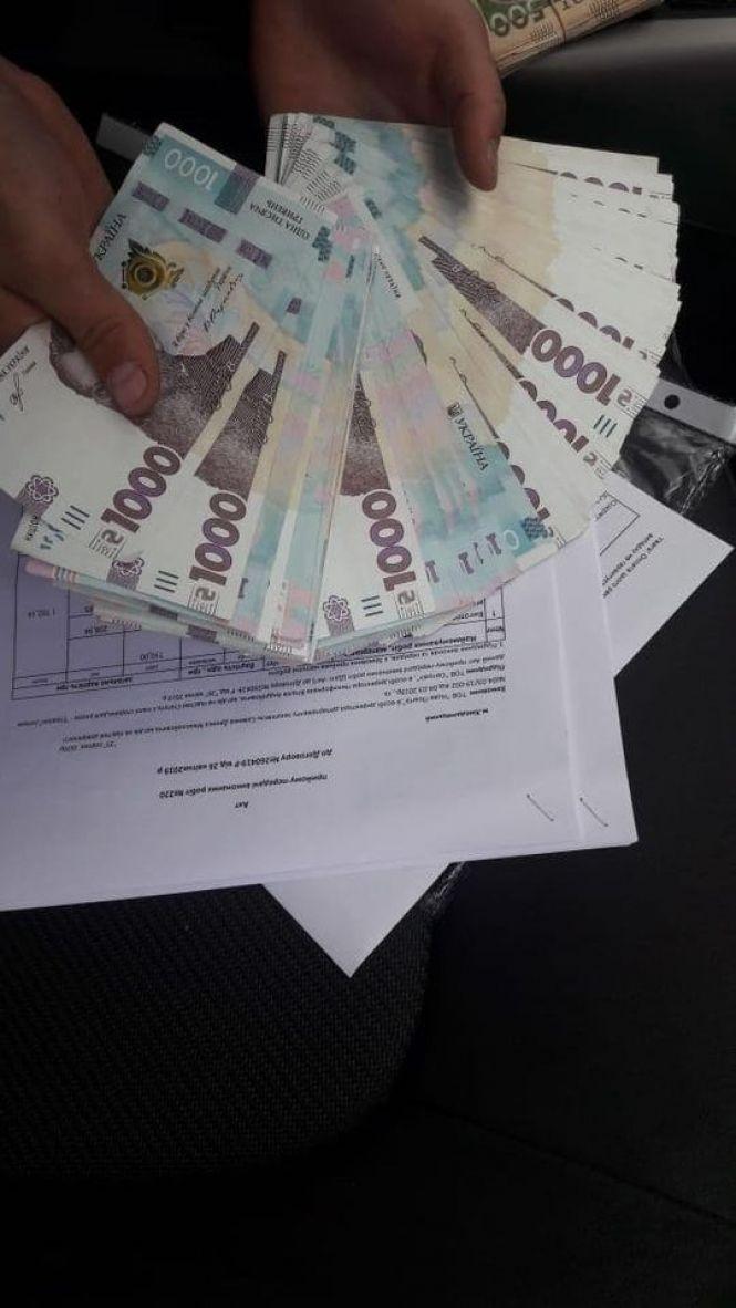 На Хмельниччині викрили центр мінімізації податків, який "відмив" десятки мільйонів гривень, фото №1 на сайті vsim.ua