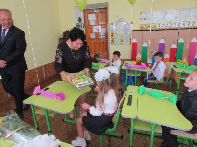 «Карантинний» День знань 2020: як все було у навчальних закладах Козятина, фото №6 на сайті 20minut.ua