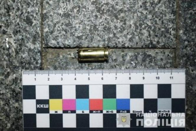 Новини Вінниці - фото з Розбірки у нічному клубі: 20-річний вінничанин влаштував стрілянину. Є поранений Розбірки у нічному клубі: 20-річний вінничанин влаштував стрілянину. Є поранений, фото №2 на сайті 20minut.ua