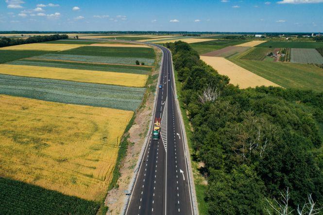 Новини Вінниці - фото з Відновлення доріг на Вінниччині – Сергій Борзов назвав цифри і факти (Департамент інформаційної діяльності ОДА) Відновлення доріг на Вінниччині – Сергій Борзов назвав цифри і факти (Департамент інформаційної діяльності ОДА), фото №6 на сайті 20minut.ua