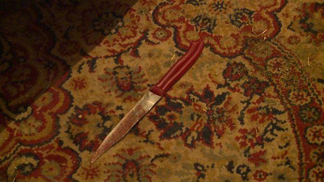 Новини Вінниці - фото з Закривавлений ніж та тіло у будинку. На Нечуя-Левицького зарізали вінничанина Закривавлений ніж та тіло у будинку. На Нечуя-Левицького зарізали вінничанина, фото №2 на сайті 20minut.ua