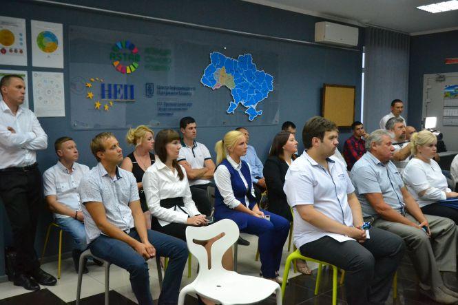 Новини Хмельницького - фото з Без грошей олігархів, але з сильною командою управлінців, – «Сила і честь» Ігоря Смешка йде на місцеві вибори (пресслужба партії "Сила і честь") Без грошей олігархів, але з сильною командою управлінців, – «Сила і честь» Ігоря Смешка йде на місцеві вибори (пресслужба партії "Сила і честь"), фото №1 на сайті vsim.ua