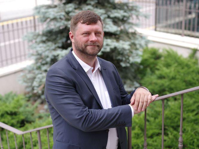 Новини Хмельницького - фото з «Слуга Народу» підтримала найменш захищених українців (Пресслужба партії "Слуга народу") «Слуга Народу» підтримала найменш захищених українців (Пресслужба партії "Слуга народу"), фото №1 на сайті vsim.ua