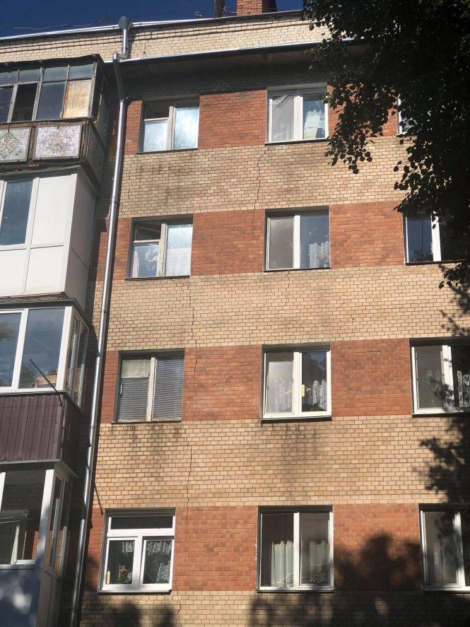 Новини Хмельницького - фото з “Тріщини товщиною як кулак”: що робитимуть із аварійною “хрущівкою” на проспекті Миру “Тріщини товщиною як кулак”: що робитимуть із аварійною “хрущівкою” на проспекті Миру, фото №1 на сайті vsim.ua