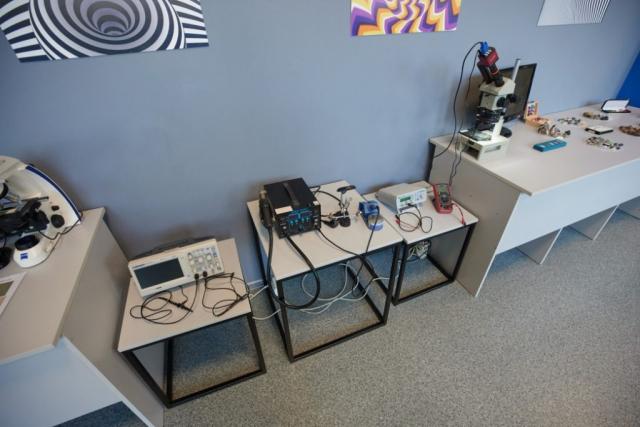 Новини Житомира - фото з Вчора «Житомирська політехніка» приймала Президента України Вчора «Житомирська політехніка» приймала Президента України, фото №3 на сайті 20minut.ua