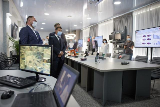 Новини Житомира - фото з Вчора «Житомирська політехніка» приймала Президента України Вчора «Житомирська політехніка» приймала Президента України, фото №6 на сайті 20minut.ua