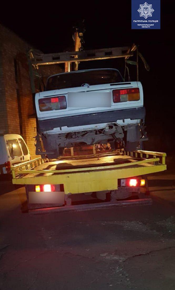 Новини Тернополя - фото з Тернопільські патрульні зупинили неповнолітнього за кермом ВАЗ Тернопільські патрульні зупинили неповнолітнього за кермом ВАЗ, фото №1 на сайті 20minut.ua