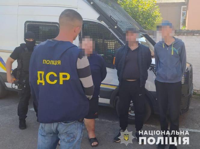 Новини Житомира - фото з У Бердичеві "рабовласники" незаконно утримували у неволі людей, катували на камеру і викладали відео в ютуб У Бердичеві "рабовласники" незаконно утримували у неволі людей, катували на камеру і викладали відео в ютуб, фото №1 на сайті 20minut.ua