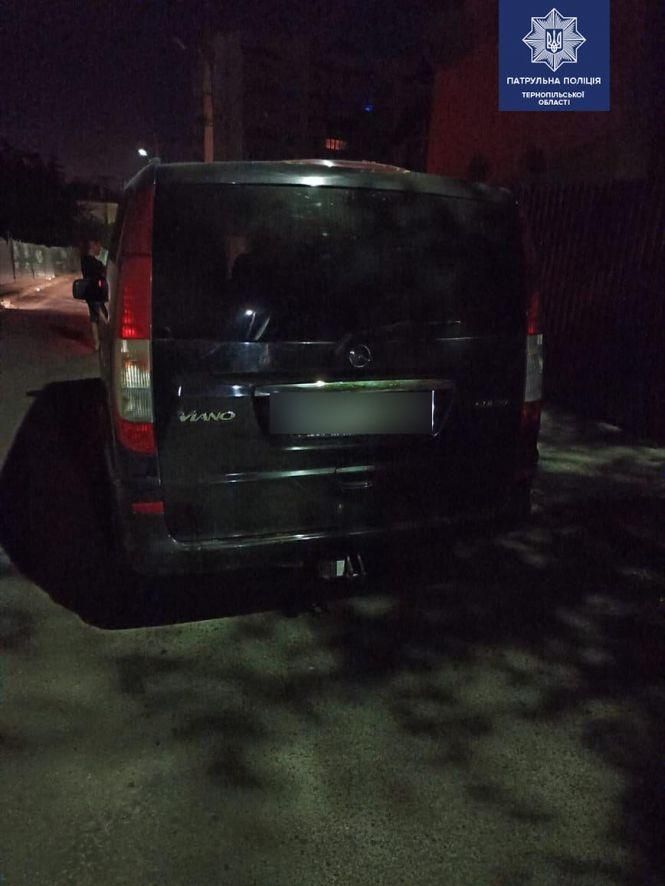 Новини Тернополя - фото з У Тернополі п'яний водій серед ночі ледь не наробив біди (ФОТО) У Тернополі п'яний водій серед ночі ледь не наробив біди (ФОТО), фото №1 на сайті 20minut.ua