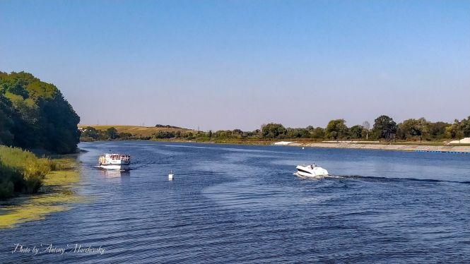 Новини Тернополя - фото з Фото дня: як новий теплохід "Сигма" проходить під Білецьким мостом Фото дня: як новий теплохід "Сигма" проходить під Білецьким мостом, фото №5 на сайті 20minut.ua