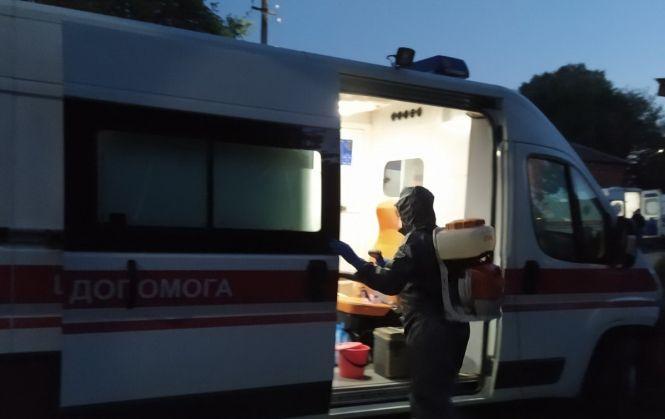 Новини Житомира - фото з Рятувальники провели дезінфекцію трьох об’єктів різного призначення в Ємільчиному, Кростишеві та с. Червоне на Андрушівщині Рятувальники провели дезінфекцію трьох об’єктів різного призначення в Ємільчиному, Кростишеві та с. Червоне на Андрушівщині, фото №2 на сайті 20minut.ua