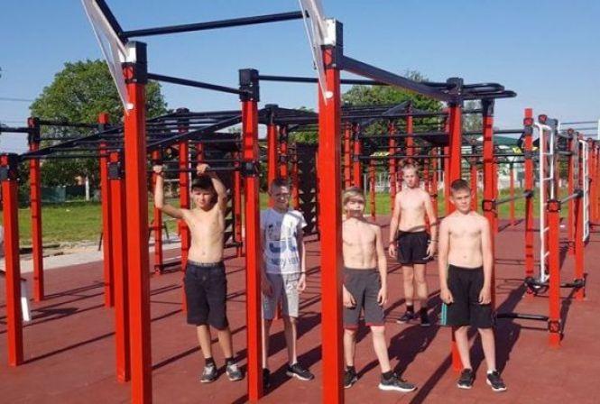 Новини Вінниці - фото з Парк біля Бугу, очистка озер та воркаут. Проекти від вінничан, які можуть зробити у 2021 році Парк біля Бугу, очистка озер та воркаут. Проекти від вінничан, які можуть зробити у 2021 році, фото №2 на сайті 20minut.ua