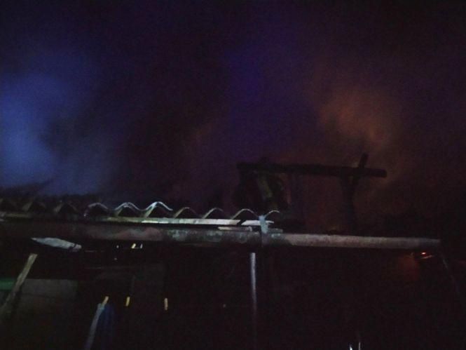 У Махаринцях горів будинок, фото №1 на сайті 20minut.ua