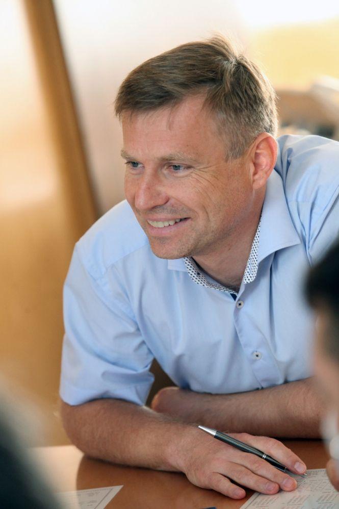 Новини Хмельницького - фото з За лаштунками ДП «Новатор». Як Олексій Свістунов змінює завод (пресслужба партії "Сила і честь") За лаштунками ДП «Новатор». Як Олексій Свістунов змінює завод (пресслужба партії "Сила і честь"), фото №1 на сайті vsim.ua