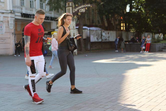 Фотографуємо перехожих: як виглядають вінничани на початку осені, фото №12 на сайті 20minut.ua