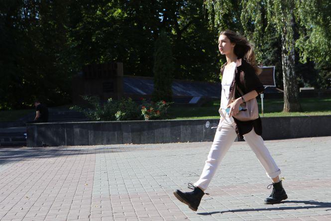 Фотографуємо перехожих: як виглядають вінничани на початку осені, фото №10 на сайті 20minut.ua