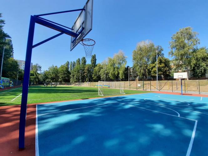 Новини Хмельницького - фото з У Хмельницькому показали спортивний комплекс за 6,7 мільйона (ФОТО) У Хмельницькому показали спортивний комплекс за 6,7 мільйона (ФОТО), фото №4 на сайті vsim.ua